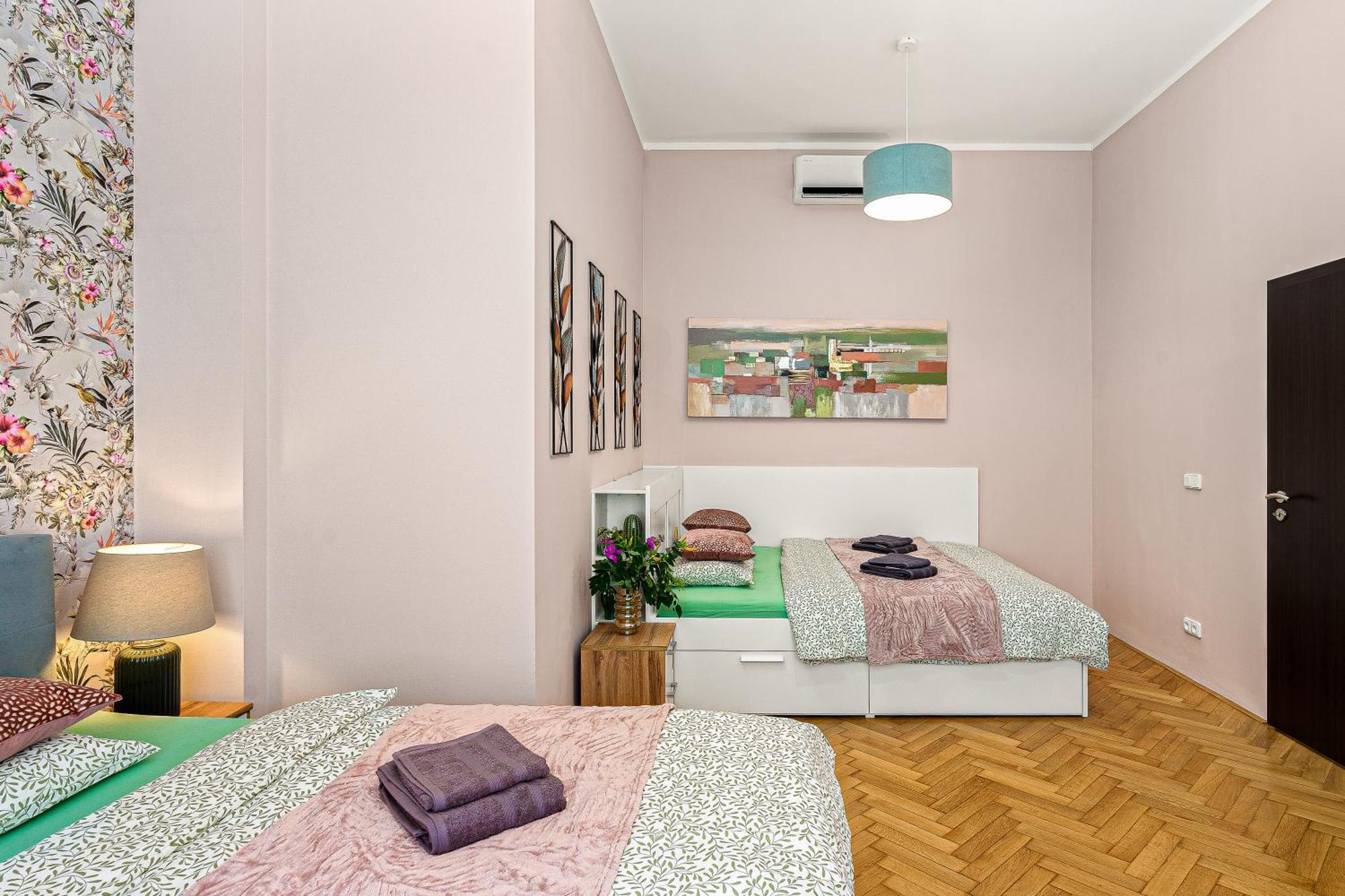 Oasis Apartments At Charles Square Πράγα Εξωτερικό φωτογραφία